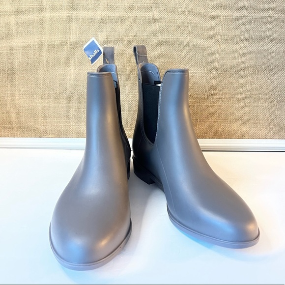 Capelli Chelsea Flat Rain Boots Slip-on Ankle Booties Taupe Gray Size 10 - Picture 2 of 10